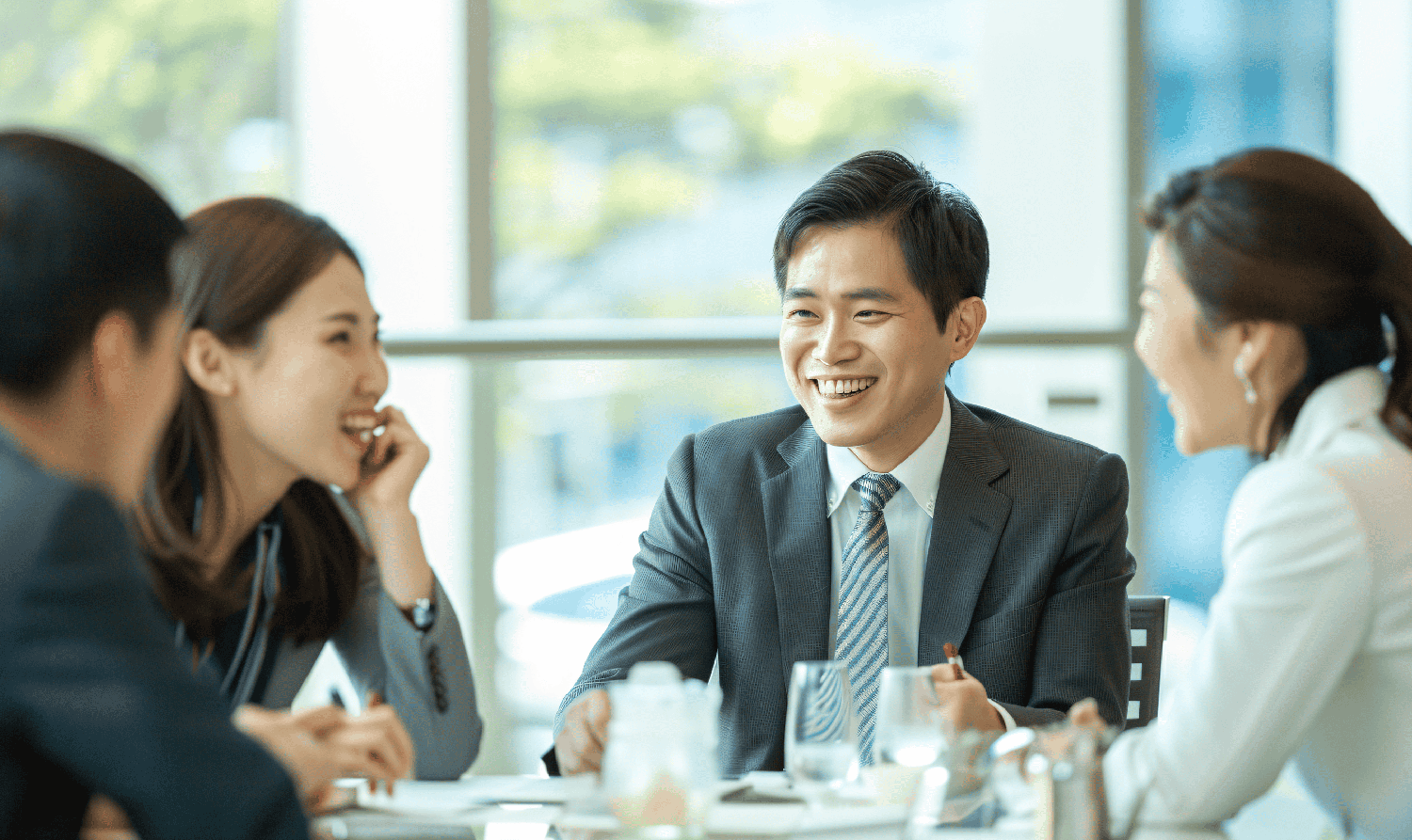 Chinese business professionals collaborating